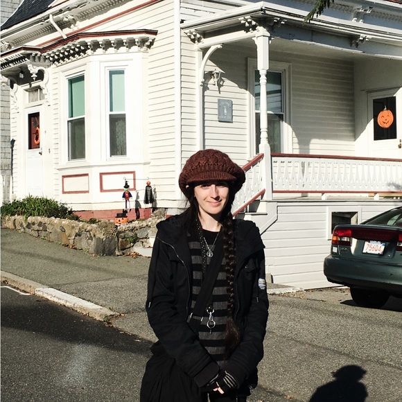 Meet your Posher, Mary: PLEASE READ - Picture 7 of 16